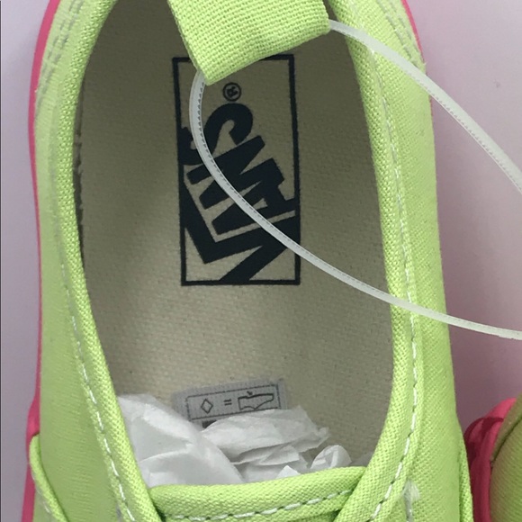 Vans Kids Size 1.5 NEW w/o Tags - Picture 3 of 4